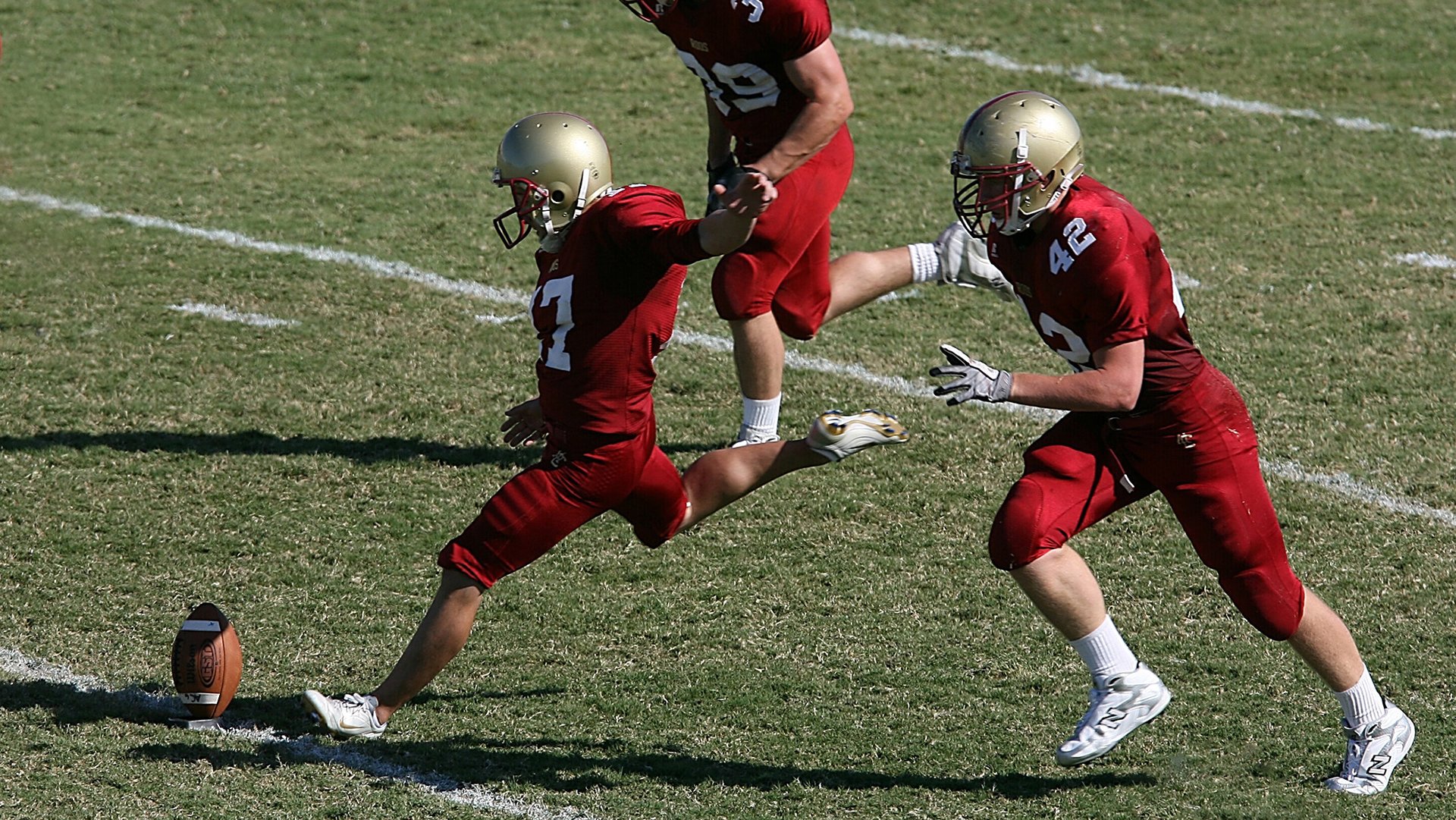 逆境突围：球队如何在关键时刻大放异彩！，逆境突围的意思